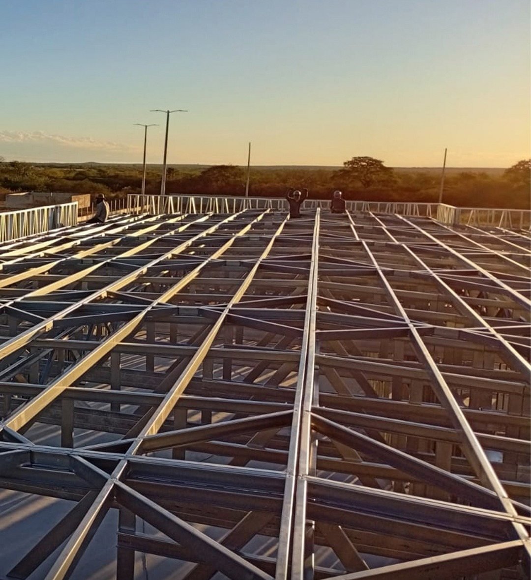 Cobertura em Steel Frame durante a montagem