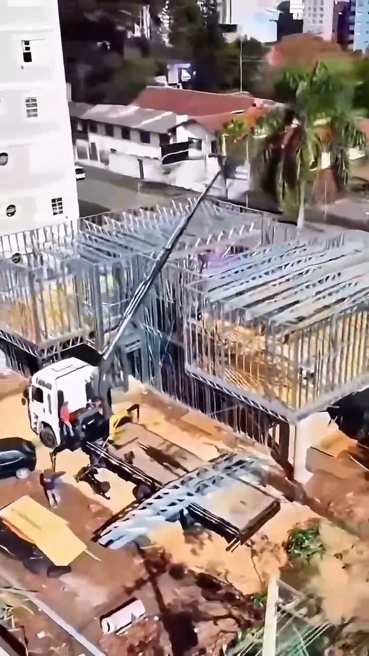 Vista aérea da montagem de uma estrutura em Steel Frame